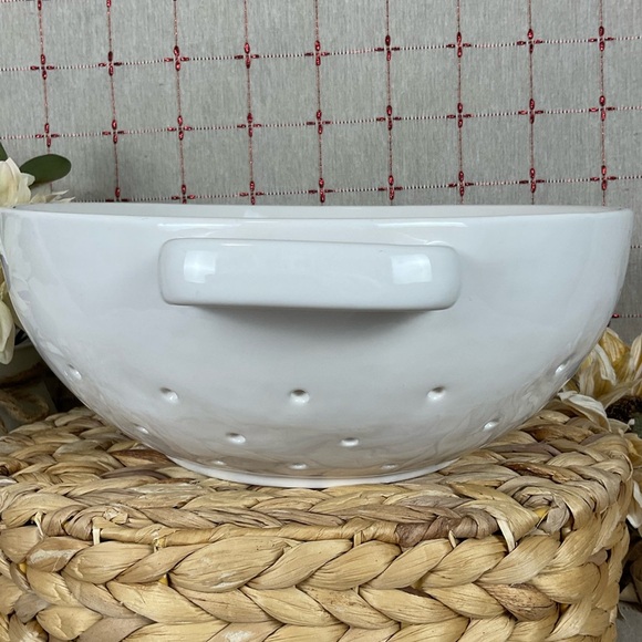Rae Dunn “Organic” XL Colander/ Strainer Bowl Double Handle HTF Piece 10.75” - Picture 5 of 8